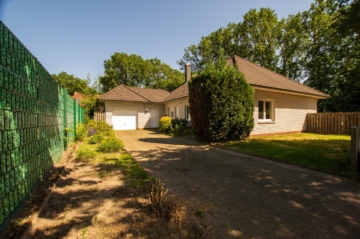 Charmanter Bungalow in ruhiger Randlage – ebenerdiges Wohnen mit direktem Zugang zur Natur!, 49696 Molbergen, Haus