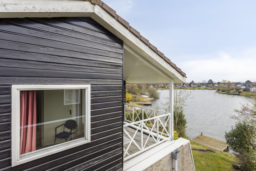 Niederlande: Ferienhaushälfte am schönen Binnenmeer - Titelbild
